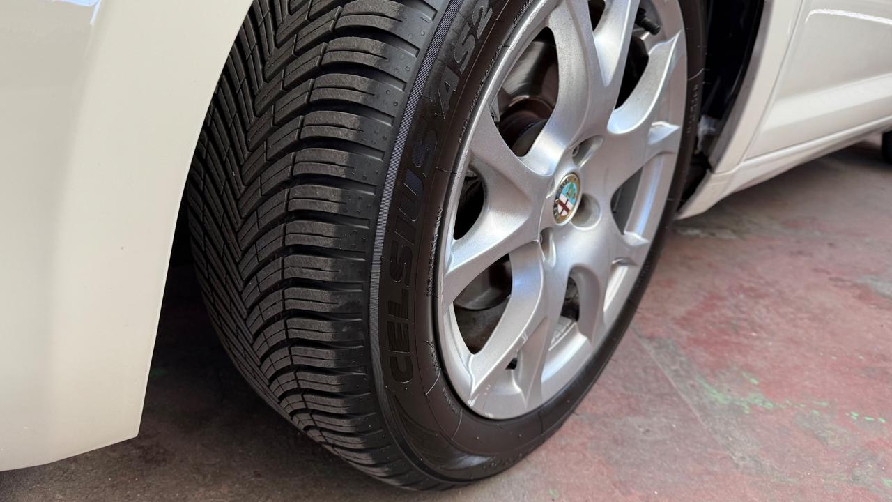 Alfa Romeo MiTo 120 CV GPL Racer