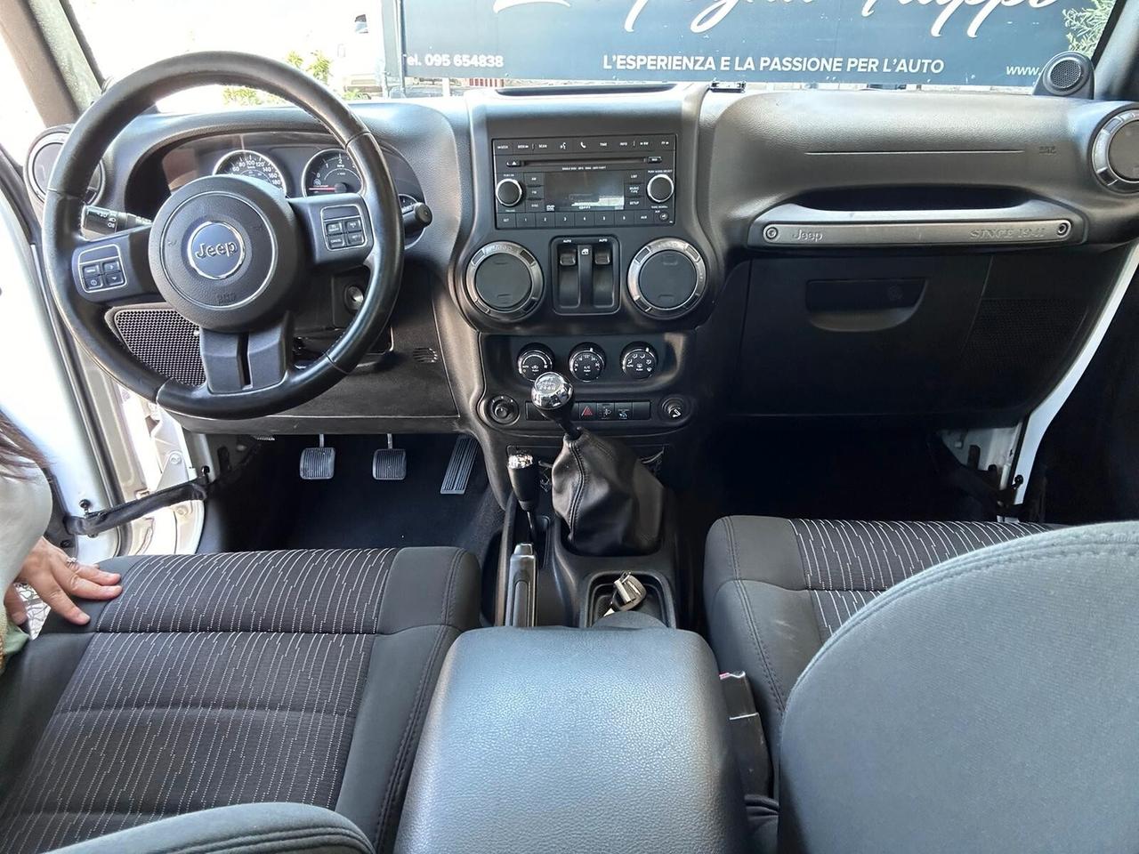 Jeep Wrangler 2.8 CRD DPF Cabrio - 2013