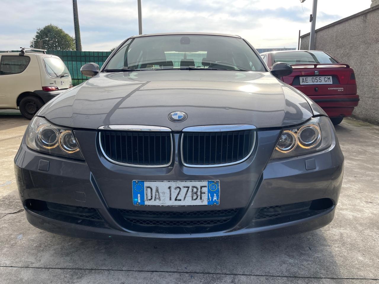 BMW 320D AUTOMATICO ADATTAMENTO DISABILI EXPORT