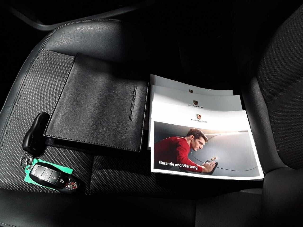Porsche Macan 2.0 265cv TETTO PANORAMICO / R21 / CAMERA / APPLE CARPLAY