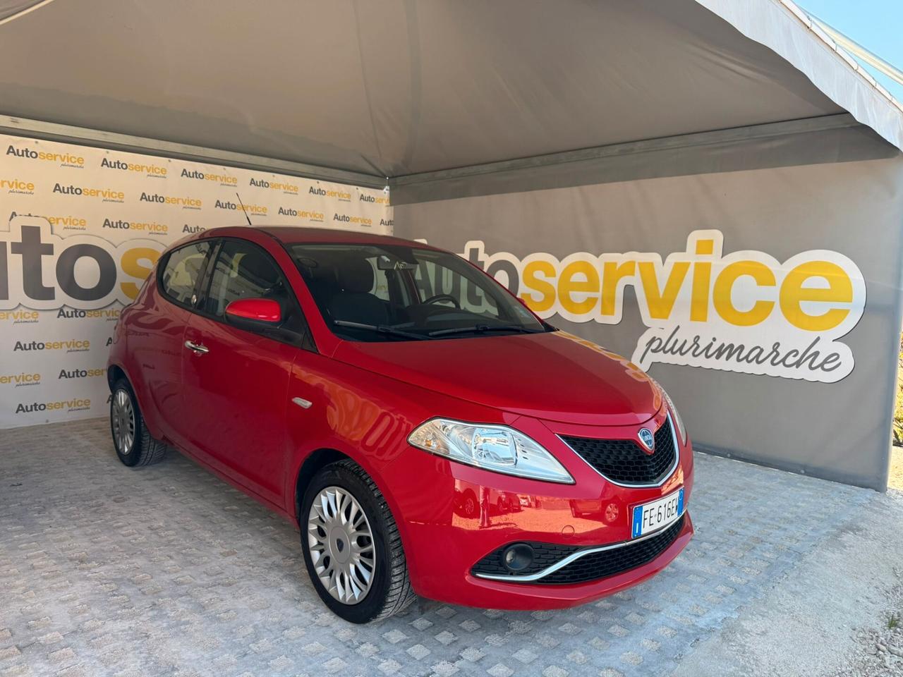 Lancia Ypsilon 1.2 69 CV 5 porte GPL Ecochic Gold