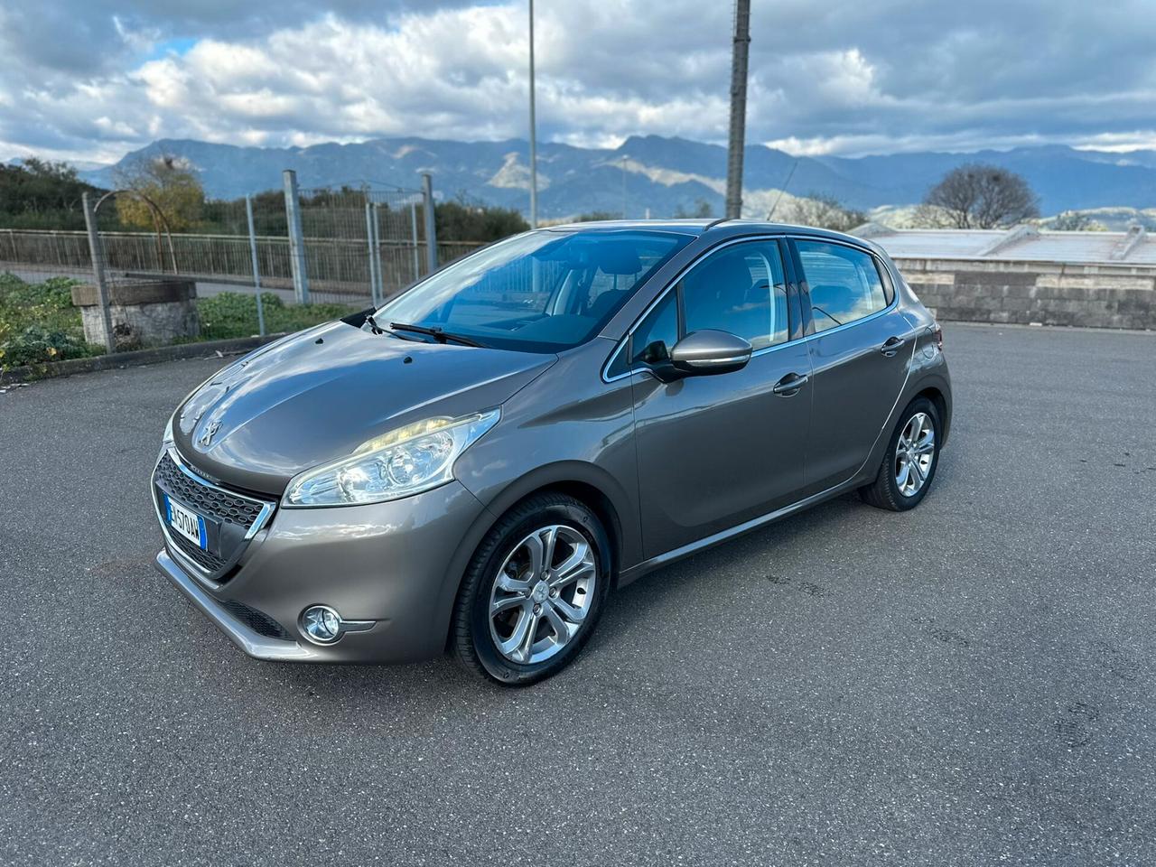 Peugeot 208 1.2 B/GPL 82 CV 5 porte