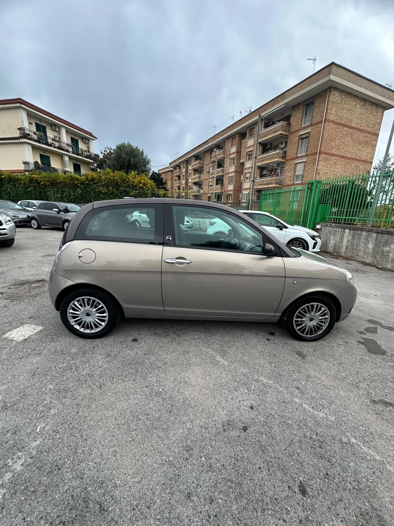 Lancia Ypsilon 1.4 Oro Ecochic GPL