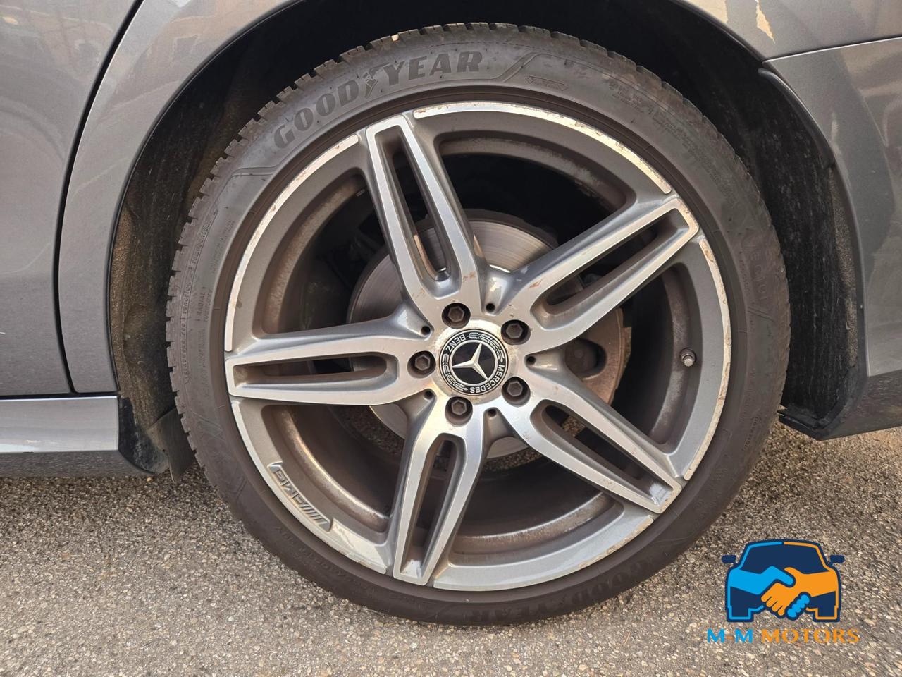 Mercedes E 220 Premium Plus