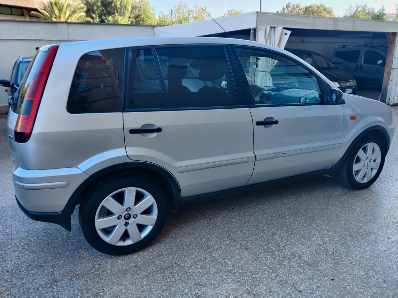 Ford Fusion 1.4 TDCi