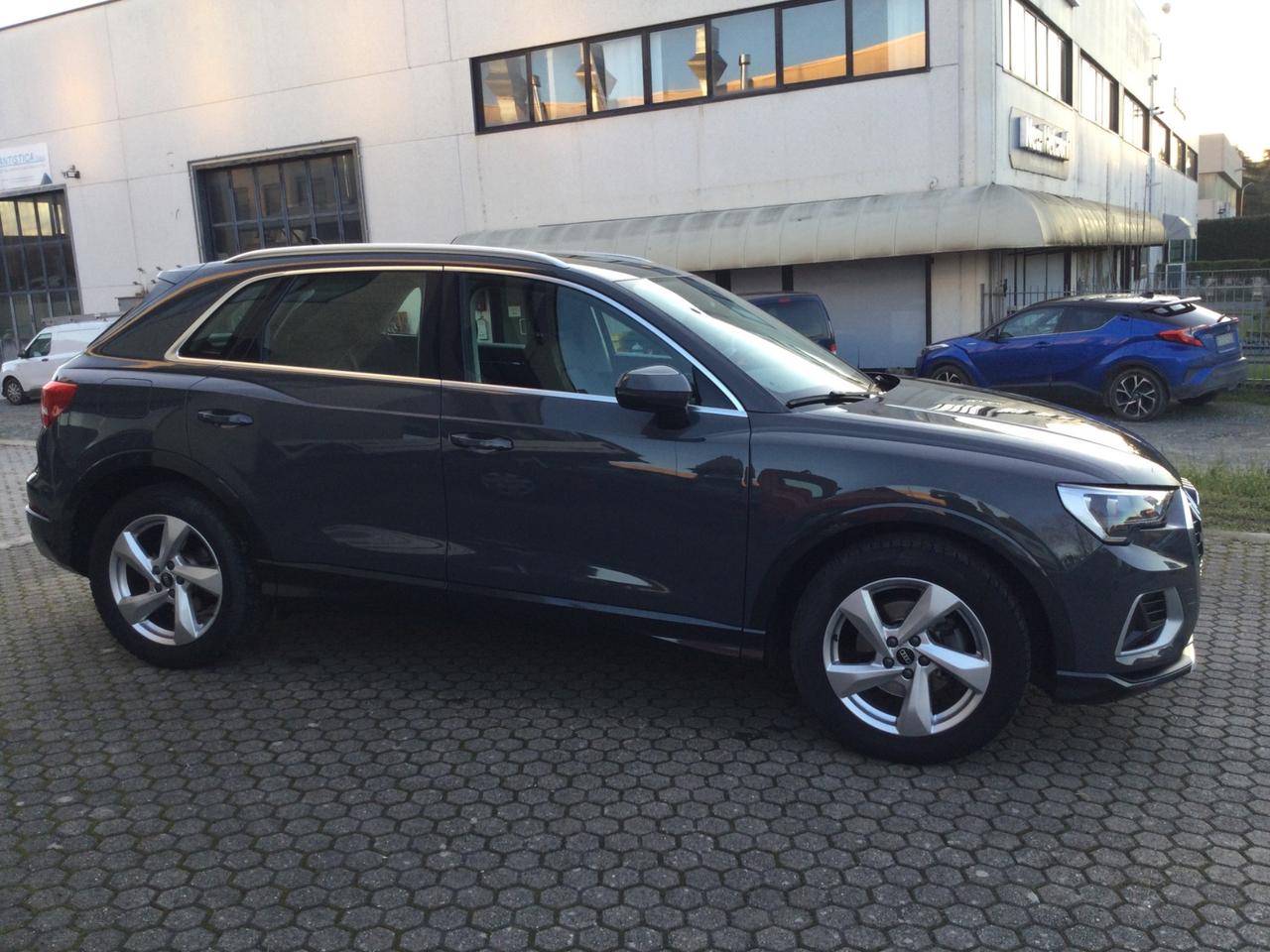 Audi Q3 35 TDI S tronic Business Advanced
