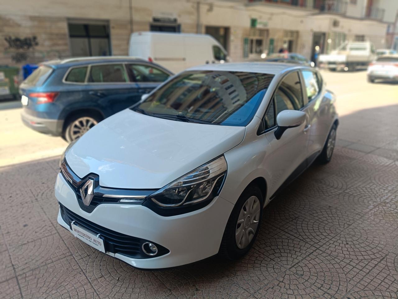 Renault Clio 1.5 dCi 75CV-NEOPATENTATI-NAVY-Euro7990