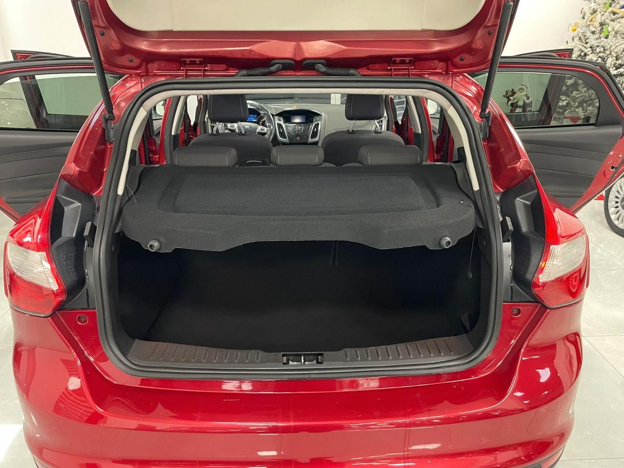 Ford Focus 1.6 benzina Titanium