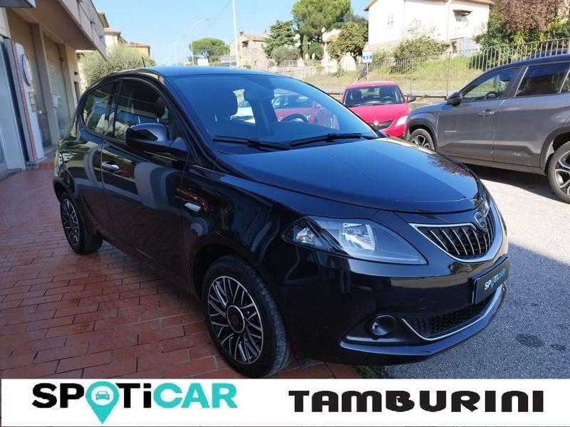 Lancia Ypsilon 1.0 FireFly 5 porte S&S Hybrid Platino