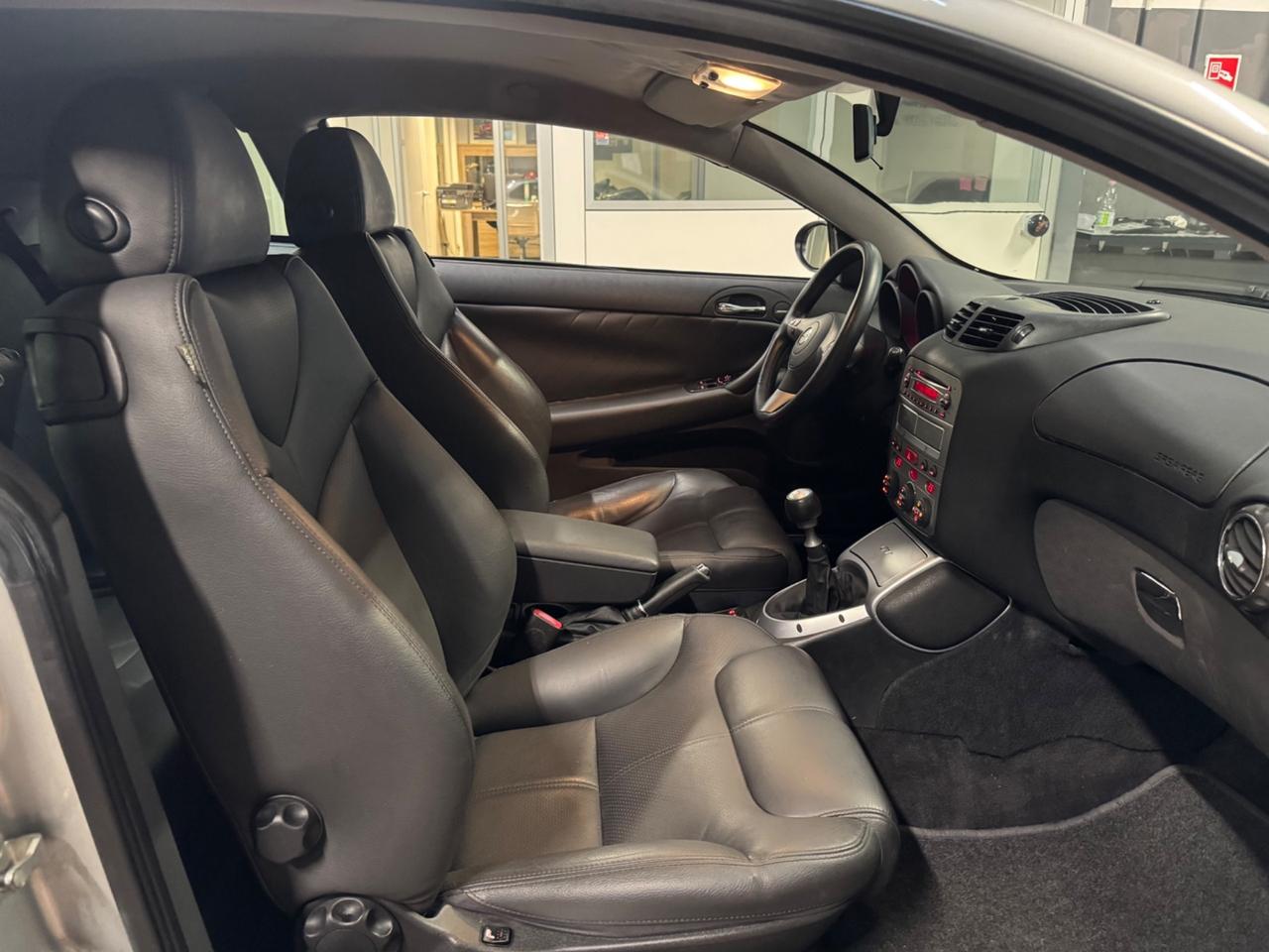 Alfa Romeo GT 1.9 MJT 16V Luxury 39.000km