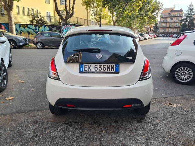 LANCIA Ypsilon 0.9 TwinAir 85 CV 5 porte Gold