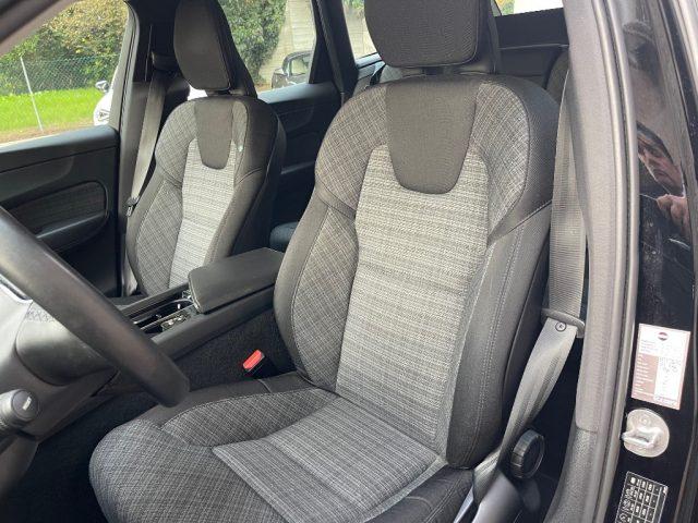 VOLVO XC60 2.0 B4 AWD AUTOMATICA CERCHI DA 19" FARI FULL LED