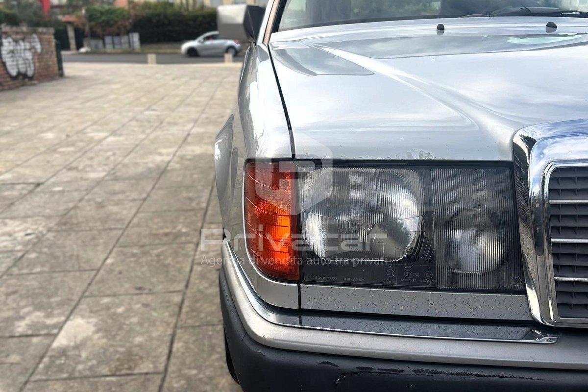 MERCEDES 200 CE cat Coupé