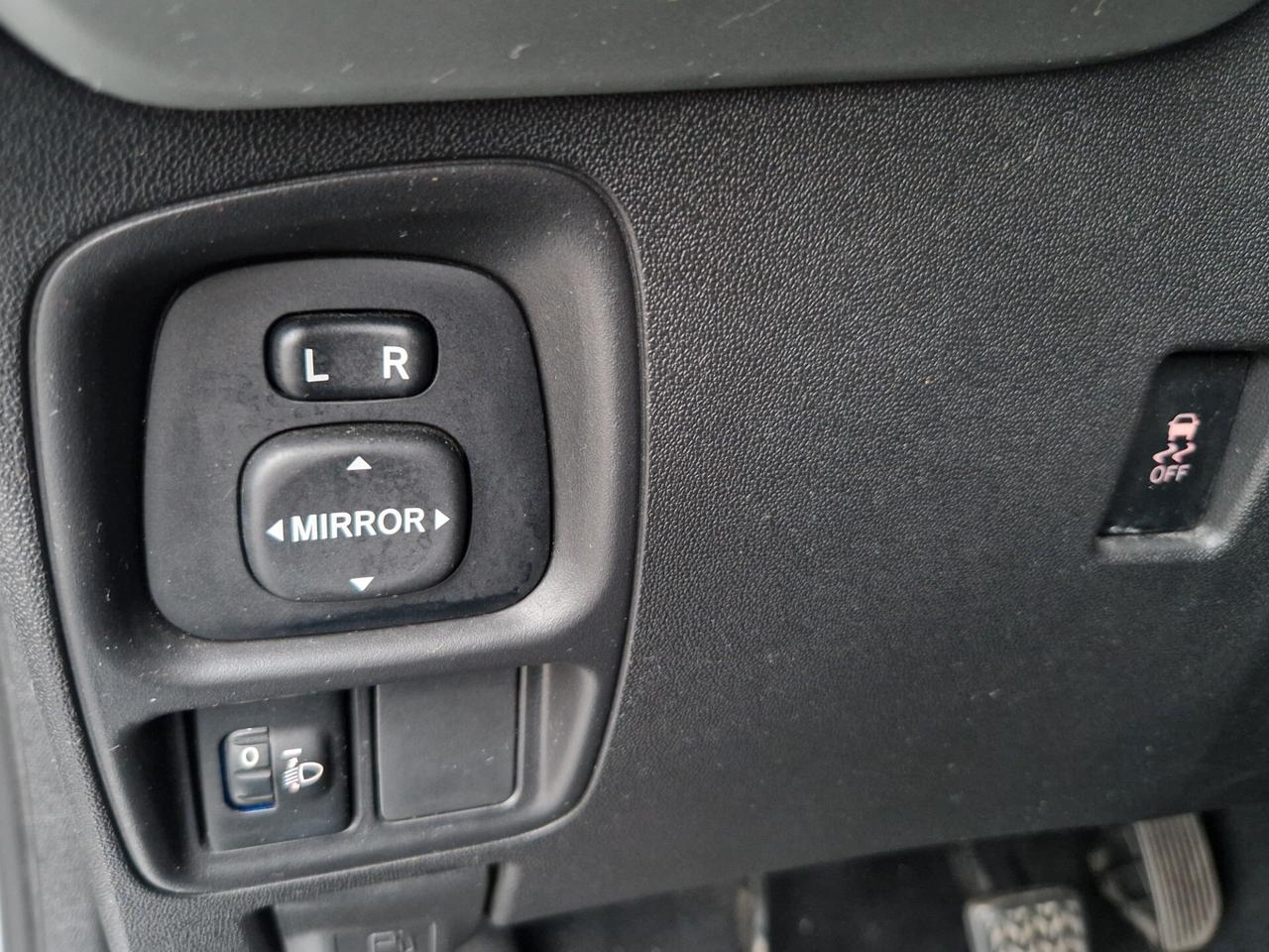 Toyota Aygo 1.0 VVT-i 69 CV 5 porte x-play