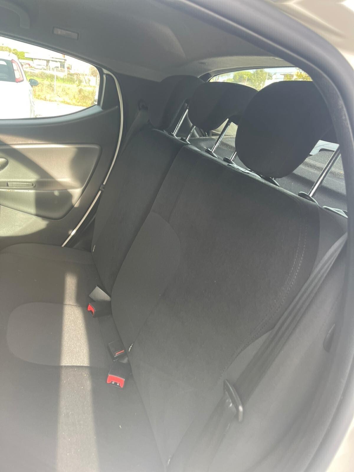 Lancia Ypsilon 1.3 MJT 16V 95 CV 5 porte S&S Gold
