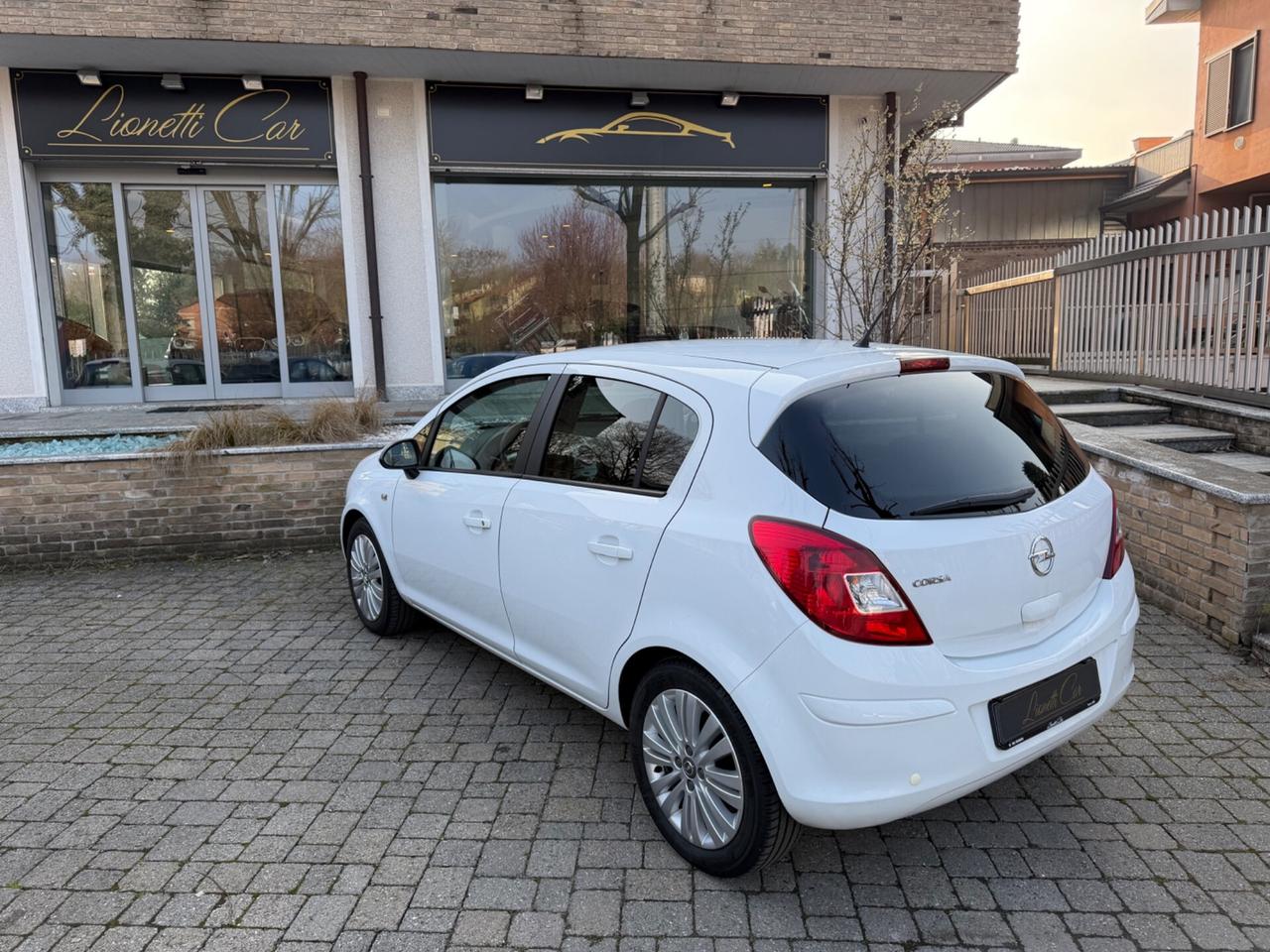 Opel Corsa 1.2 5 porte Cosmo AUTOMATICA