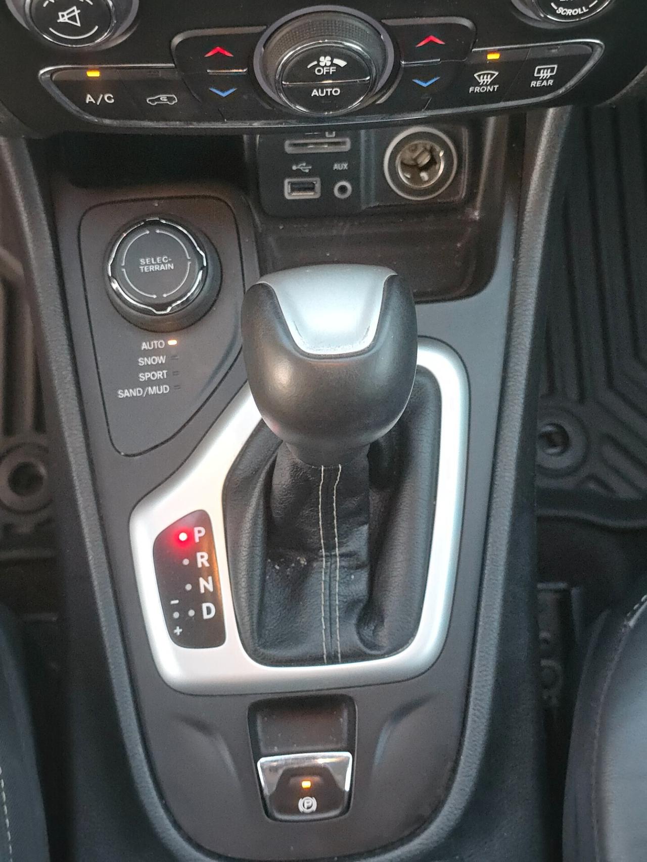 Jeep Cherokee 2.2 Mjt II 4WD Active Drive I Overland