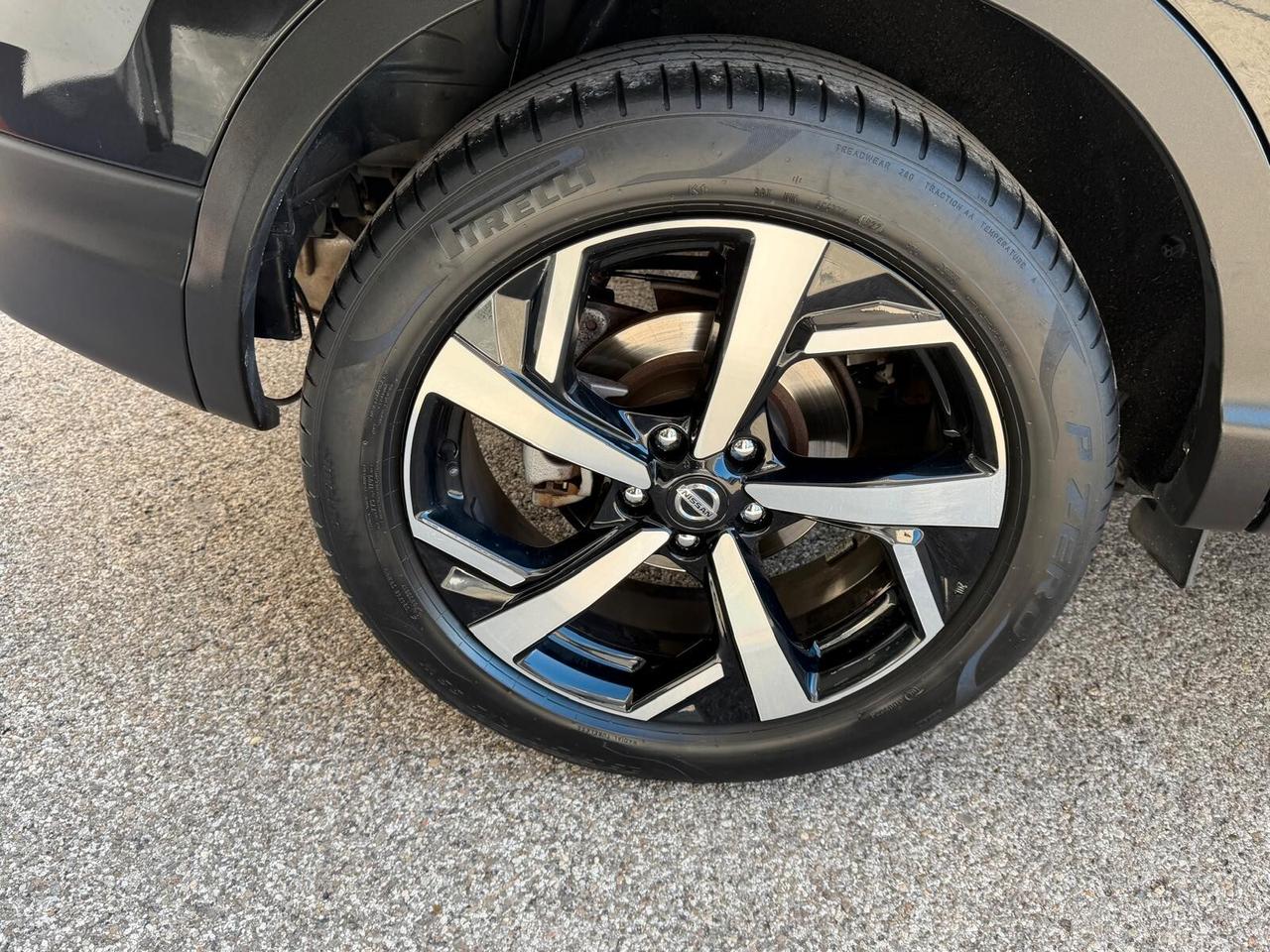 NISSAN QASHQAI TECNA 1.5 DCI 110CV TETTO NAVI CAM360 ANNO 2014