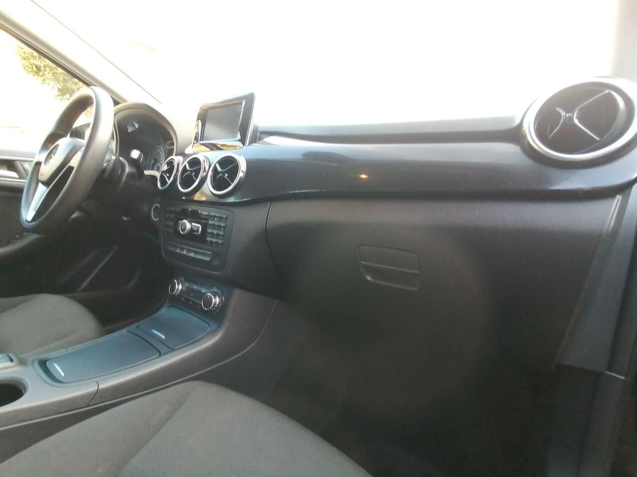 Mercedes-benz B 180 CDI Automatic Premium Idonea Neopatentati