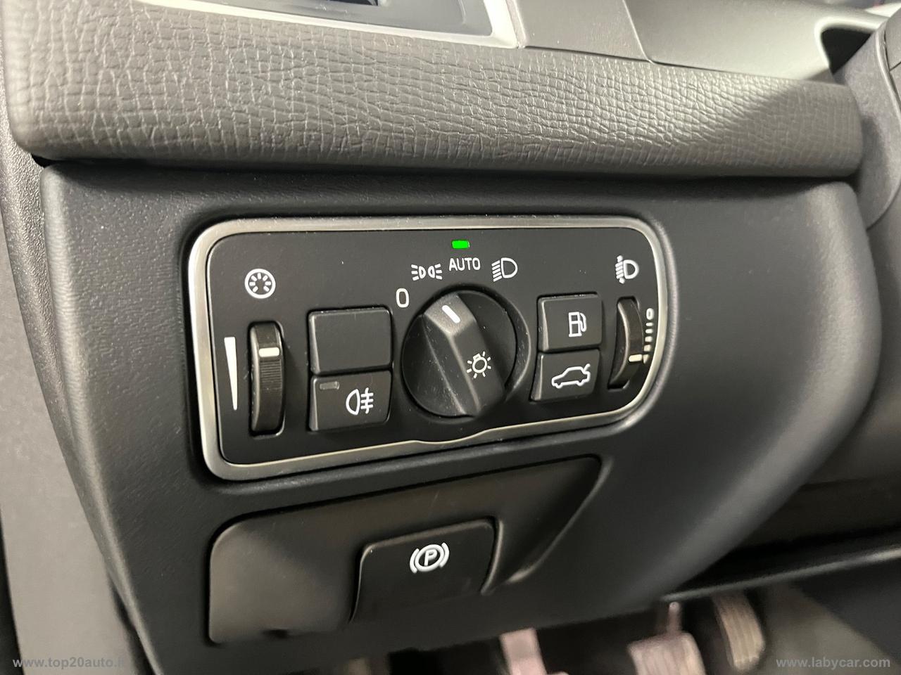 VOLVO XC60 D3 Business Plus|MANUALE|PELLE TOT