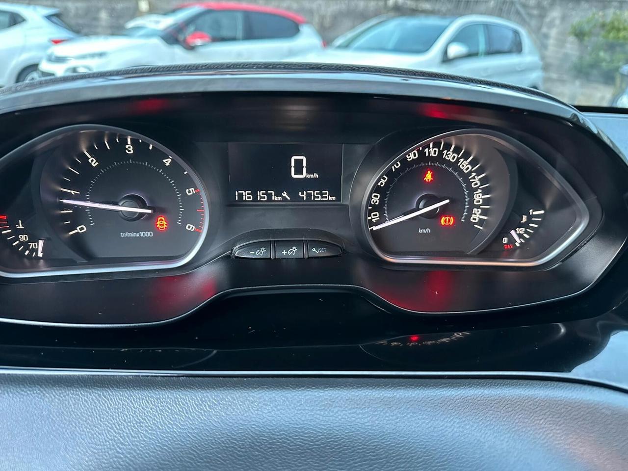 Peugeot 208 BlueHDi 75 5 porte Allure