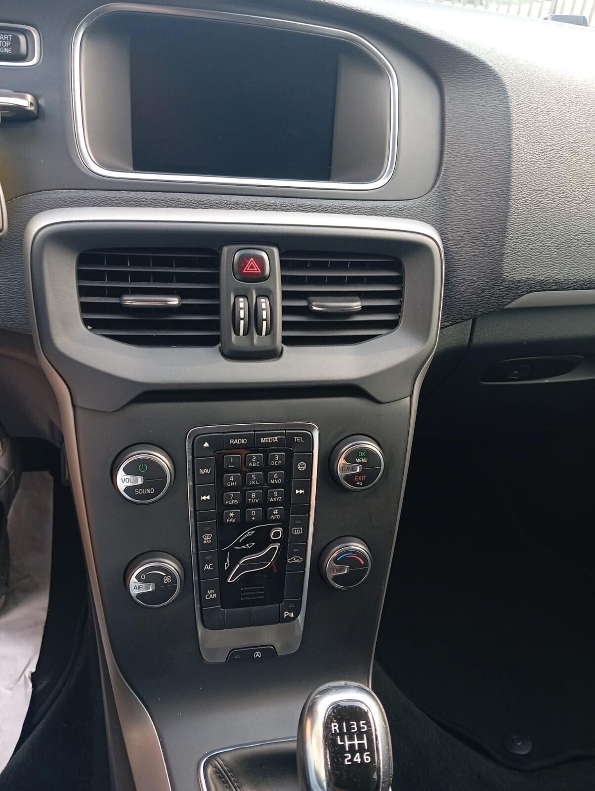 Volvo V40 " KM CERTIFICATI "