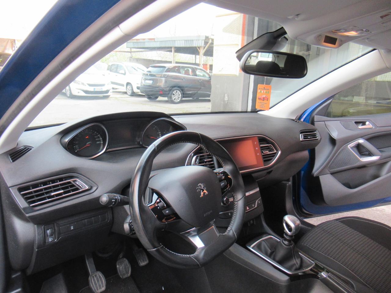 Peugeot 308 BlueHDi 130 S&S Business