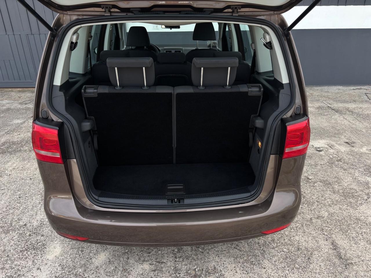 Volkswagen Touran 1.6 TDI 7 posti. Garanzia
