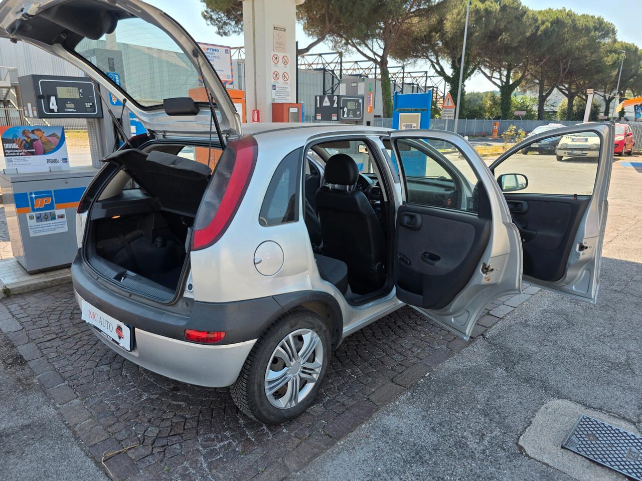 Opel Corsa 1.0i 12V cat 5 porte con 130.000km
