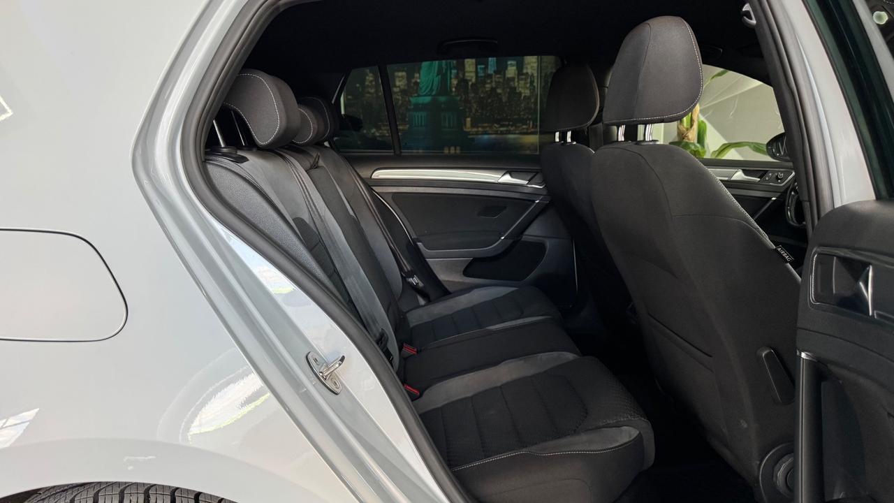 Volkswagen Golf 1.6 TDI 116 CV R-Line-2017
