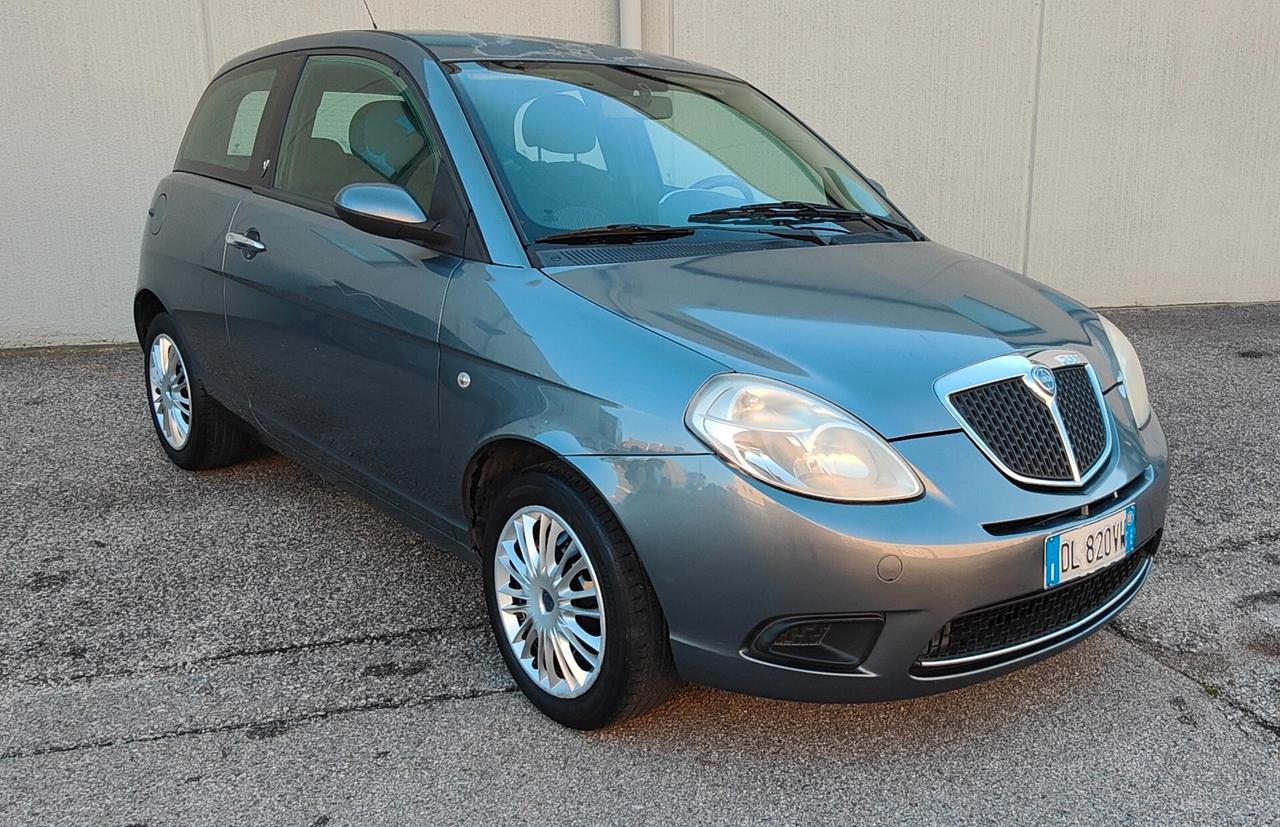 Lancia Ypsilon 1.2 Oro