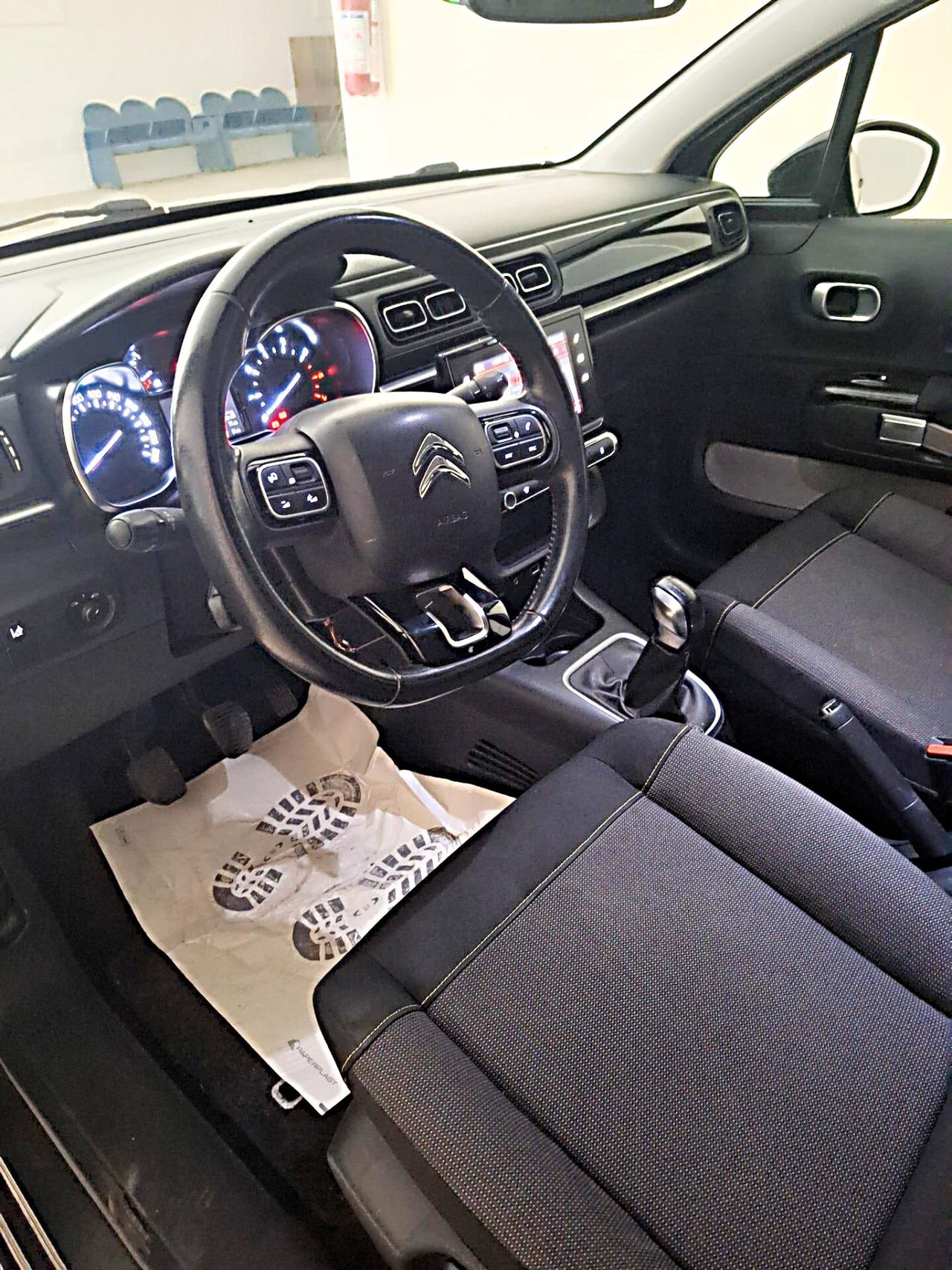 Citroen C3 PureTech 82 Shine - n101080