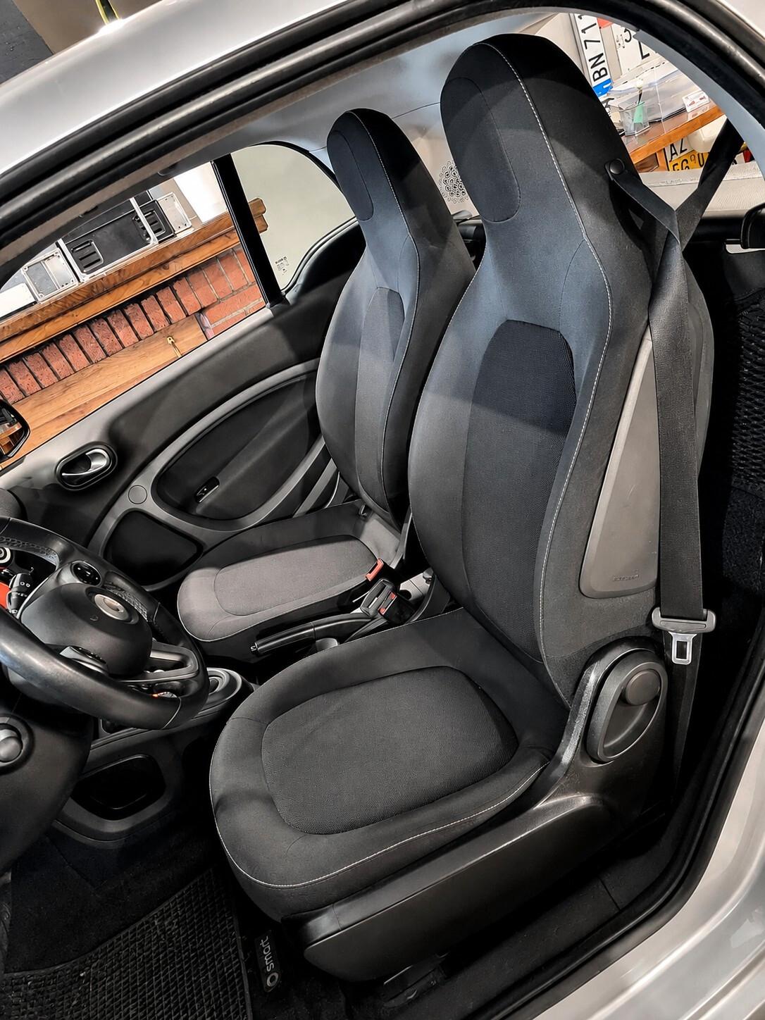 Smart ForTwo 71CV 1.0 Youngster