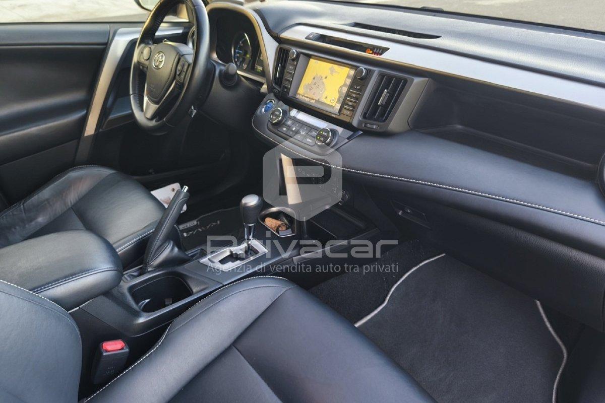 TOYOTA RAV4 2.5 Hybrid 4WD Style