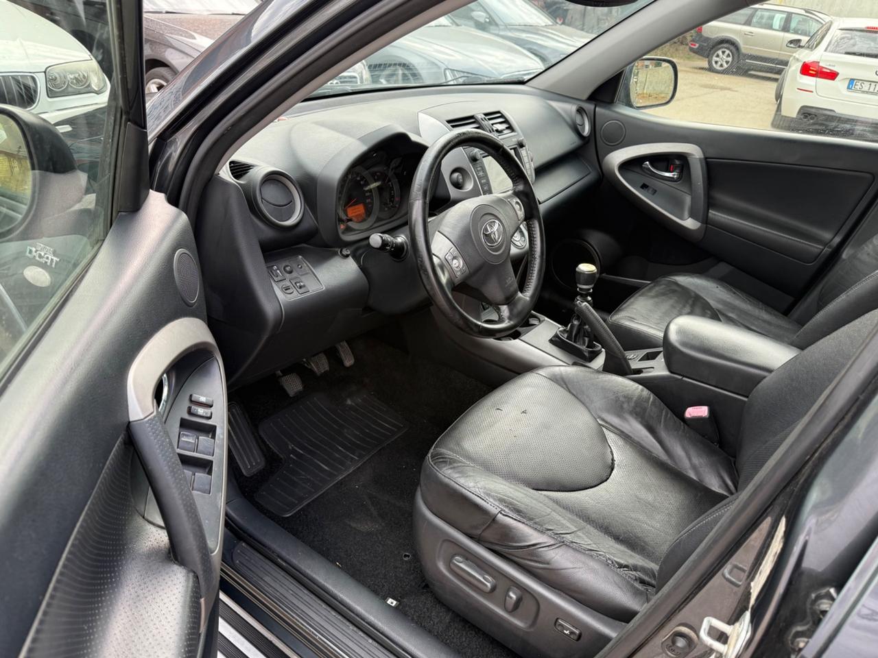 Toyota RAV4 2.2D-4D 177CV 4x4 Luxury FULL
