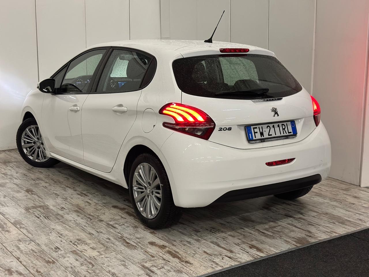 Peugeot 208 1.2 Benzina 5 porte Allure