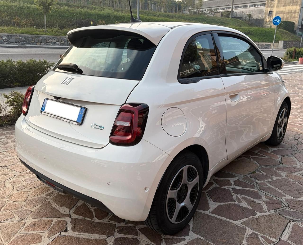 Fiat 500 500e Berlina 43 kWh Icon