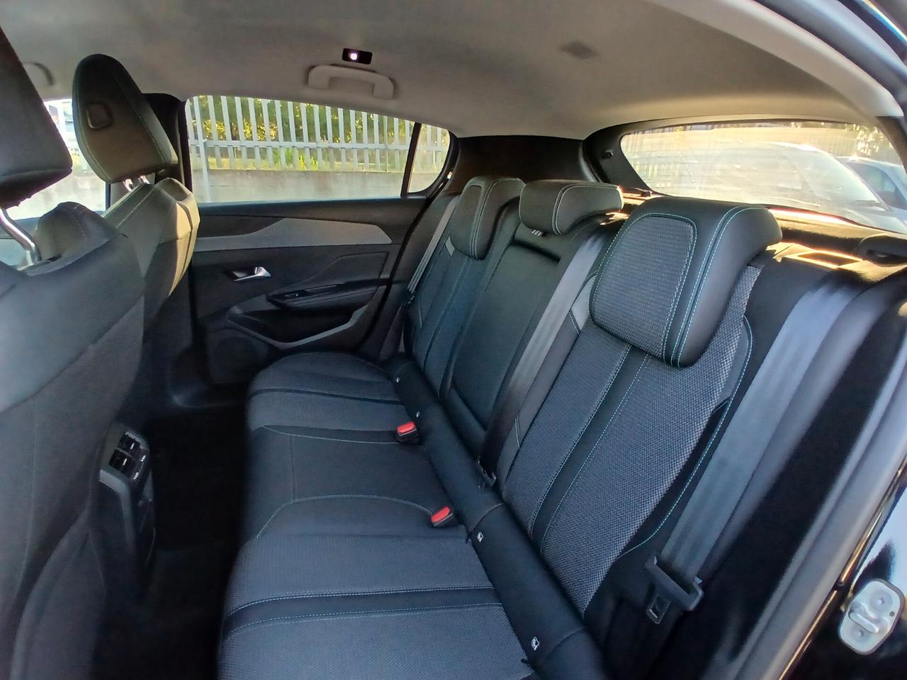 Peugeot 308 PureTech Turbo 130 S&S SW Allure