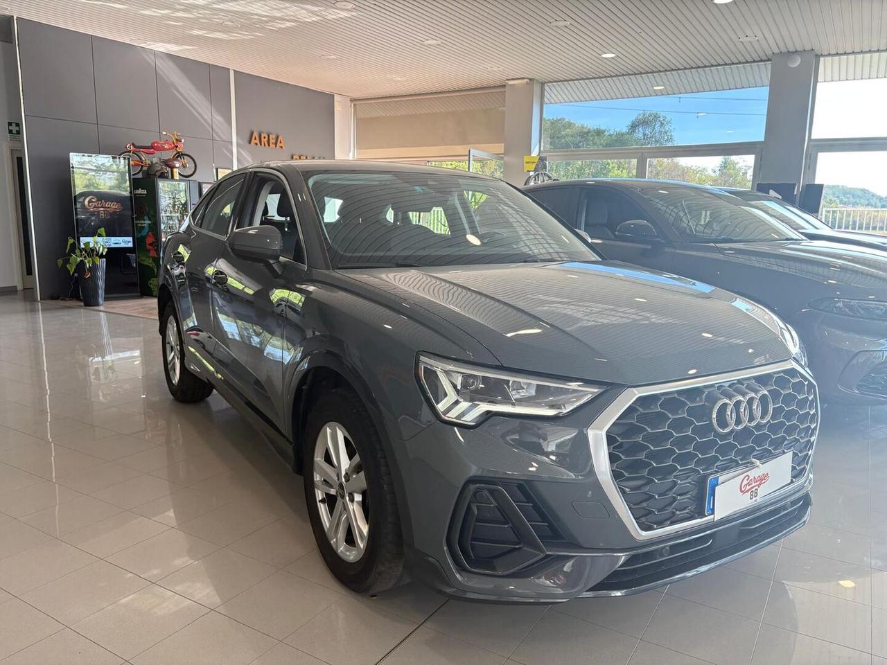 Audi Q3 Sportback 35 2.0 tdi s-tronic
