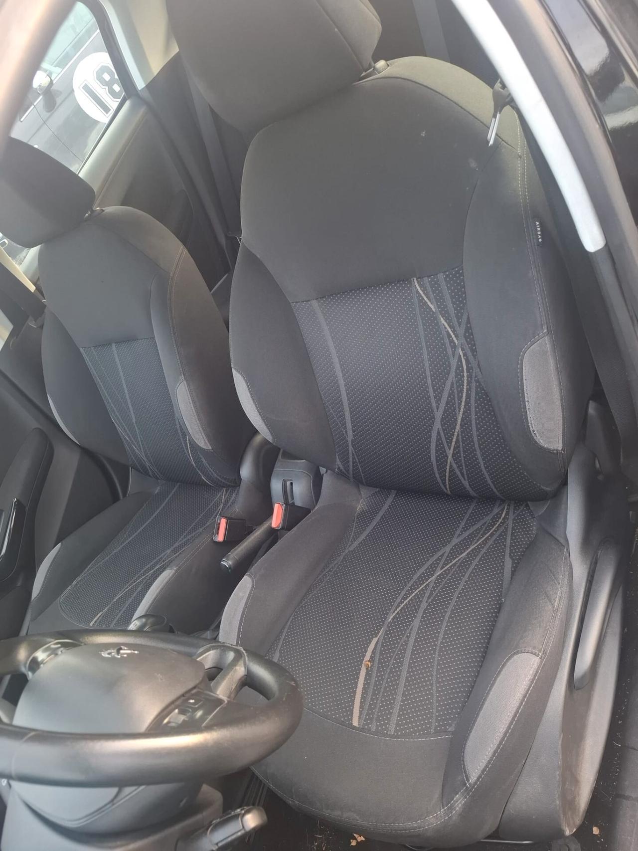 Peugeot 208 1.2 VTi 82 CV 5 porte Allure