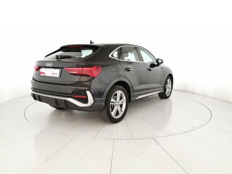 Audi Q3 Sportback 35 2.0 tdi S line edition s-tronic