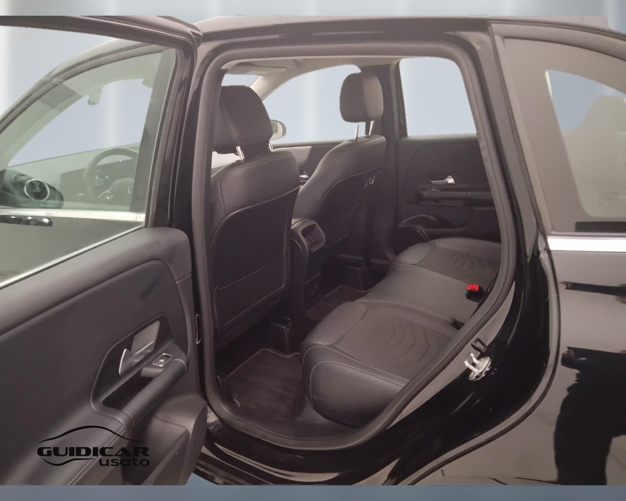 Mercedes-Benz Classe B - W247 2018 - B 180 d Sport auto