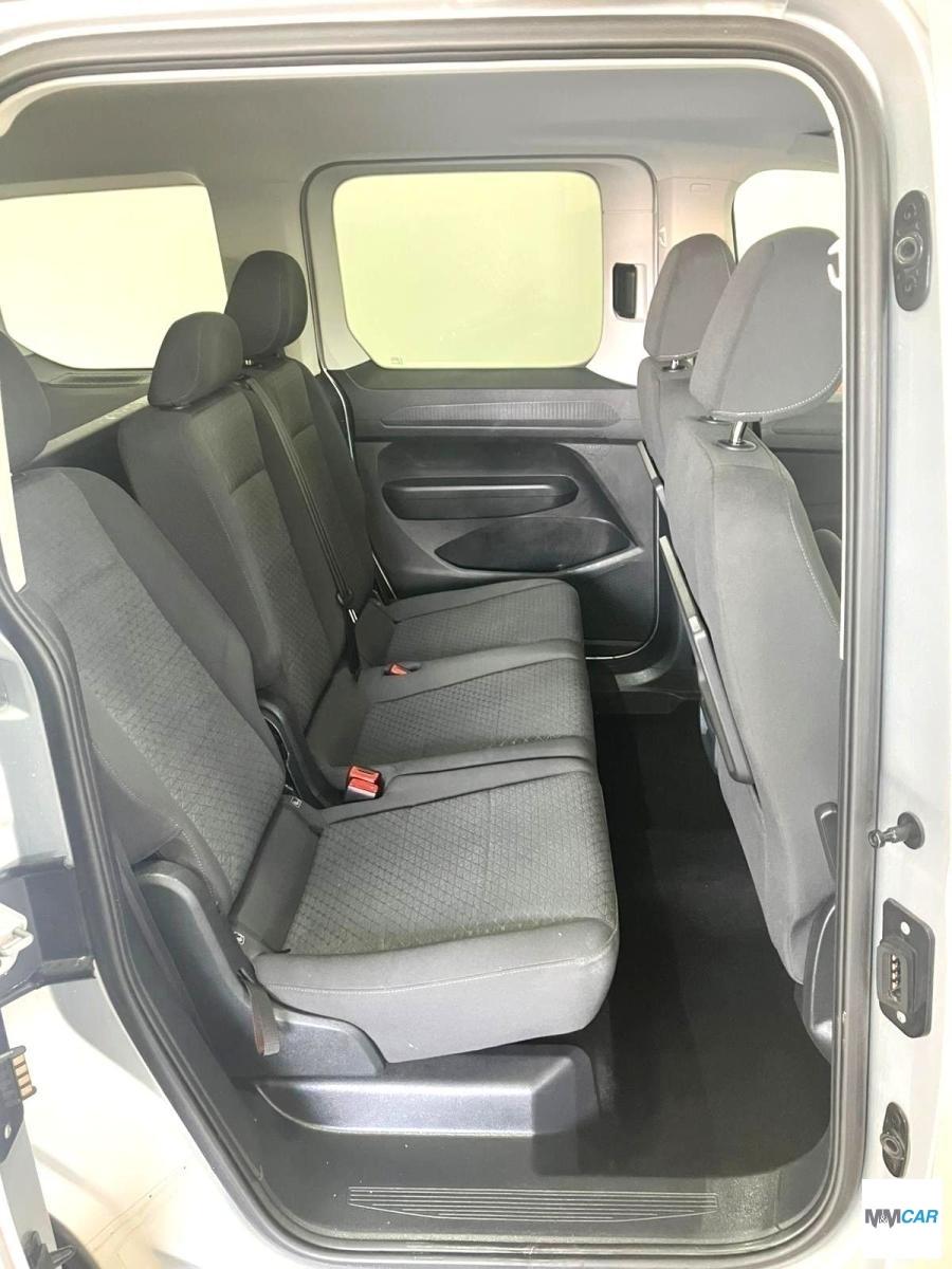 FORD - Tourneo Connect - Gr. 2.0 EBl 122CV Titan.