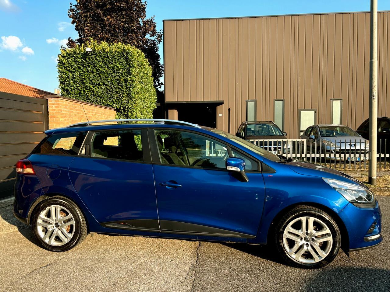 RENAULT CLIO 1.5D-EURO 6-Motore con 145000KM-2018