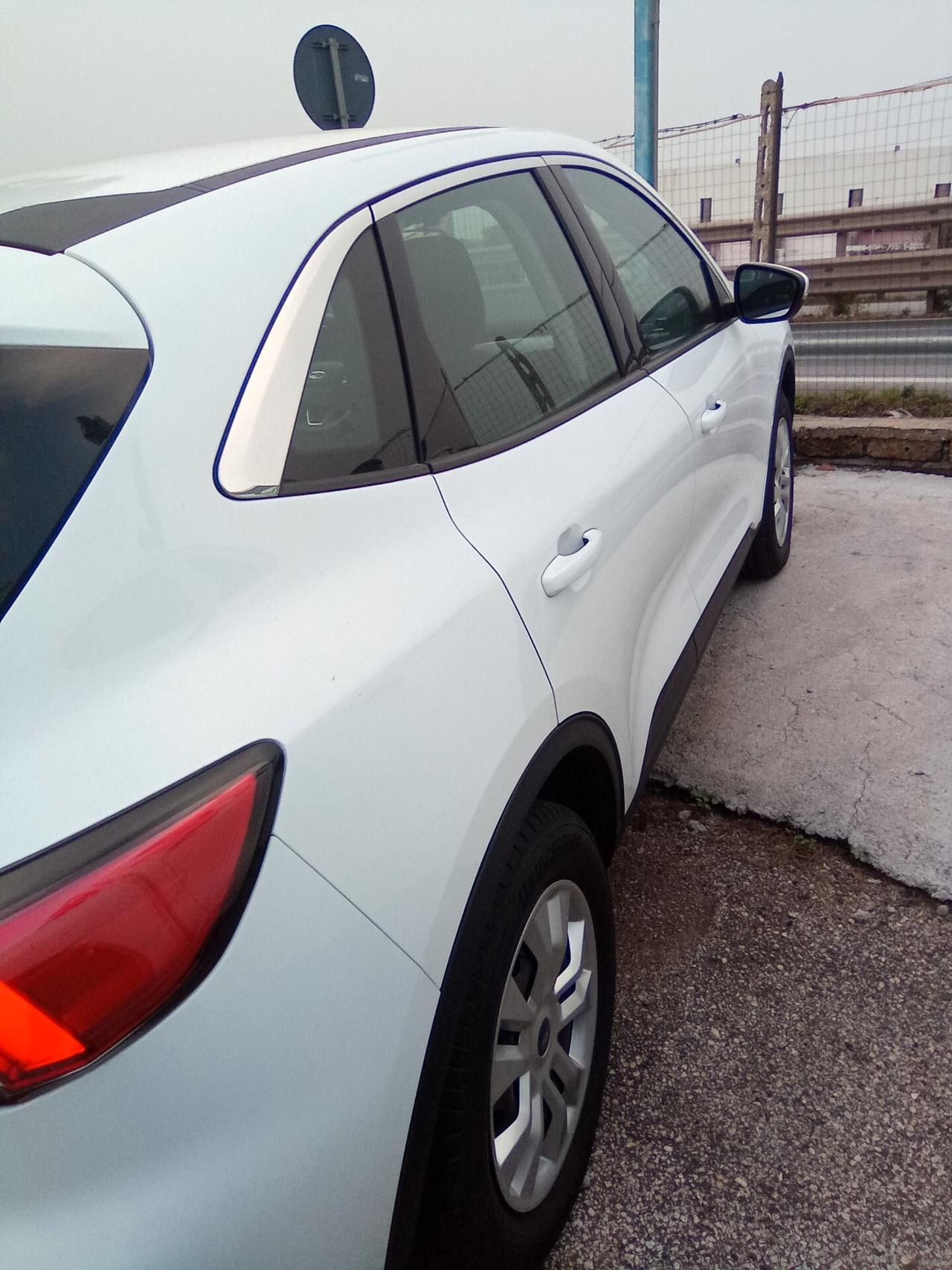 Ford Kuga 1.5 EcoBlue 120 CV 2WD Titanium gancio traino