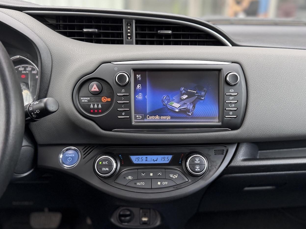 Toyota Yaris 1.5 Hybrid 73CV E6 Neo. Automatica - 2018