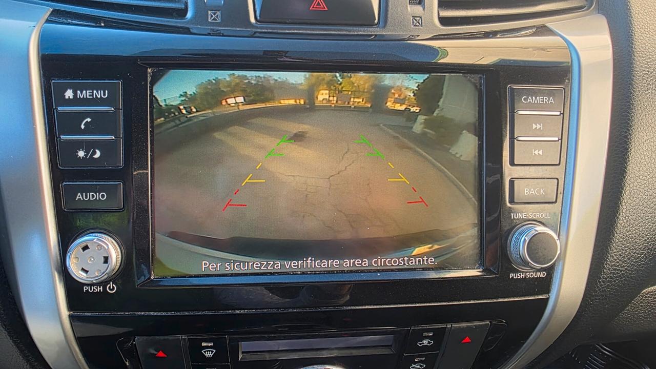 Nissan Navara 2.3 autocarro garanzia fatturabile