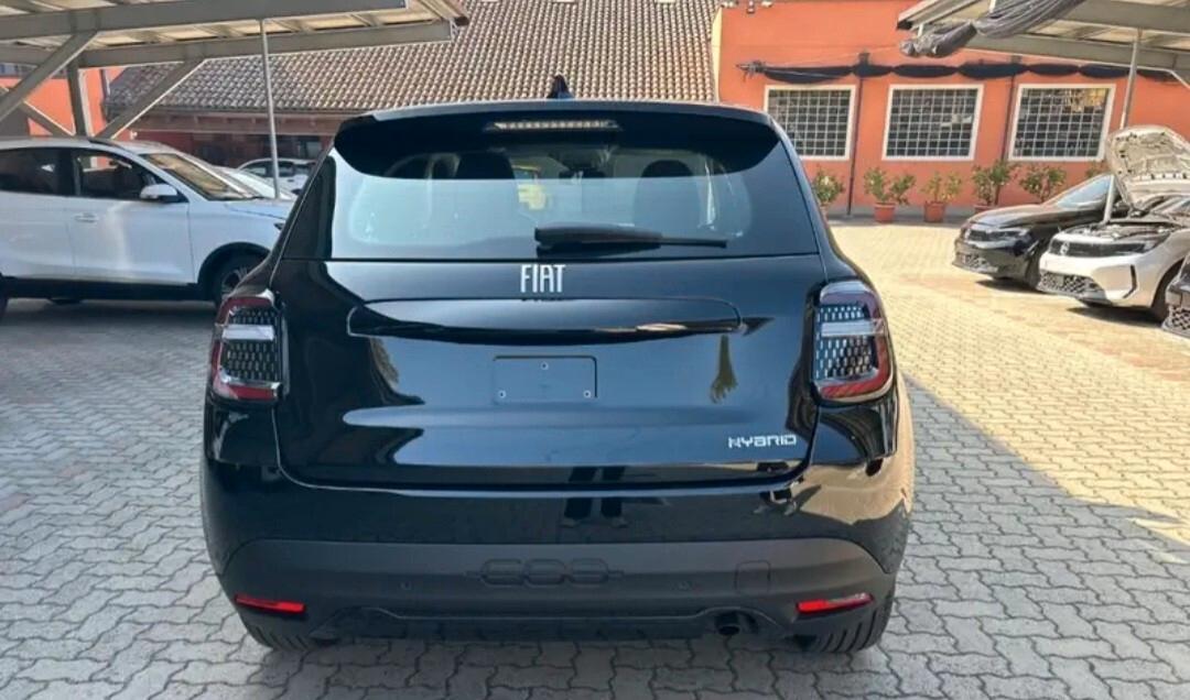 Fiat 600 Hybrid 110 CV DCT MHEV La Prima
