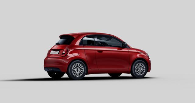 FIAT 500e 3+1 RED + LA PRIMA