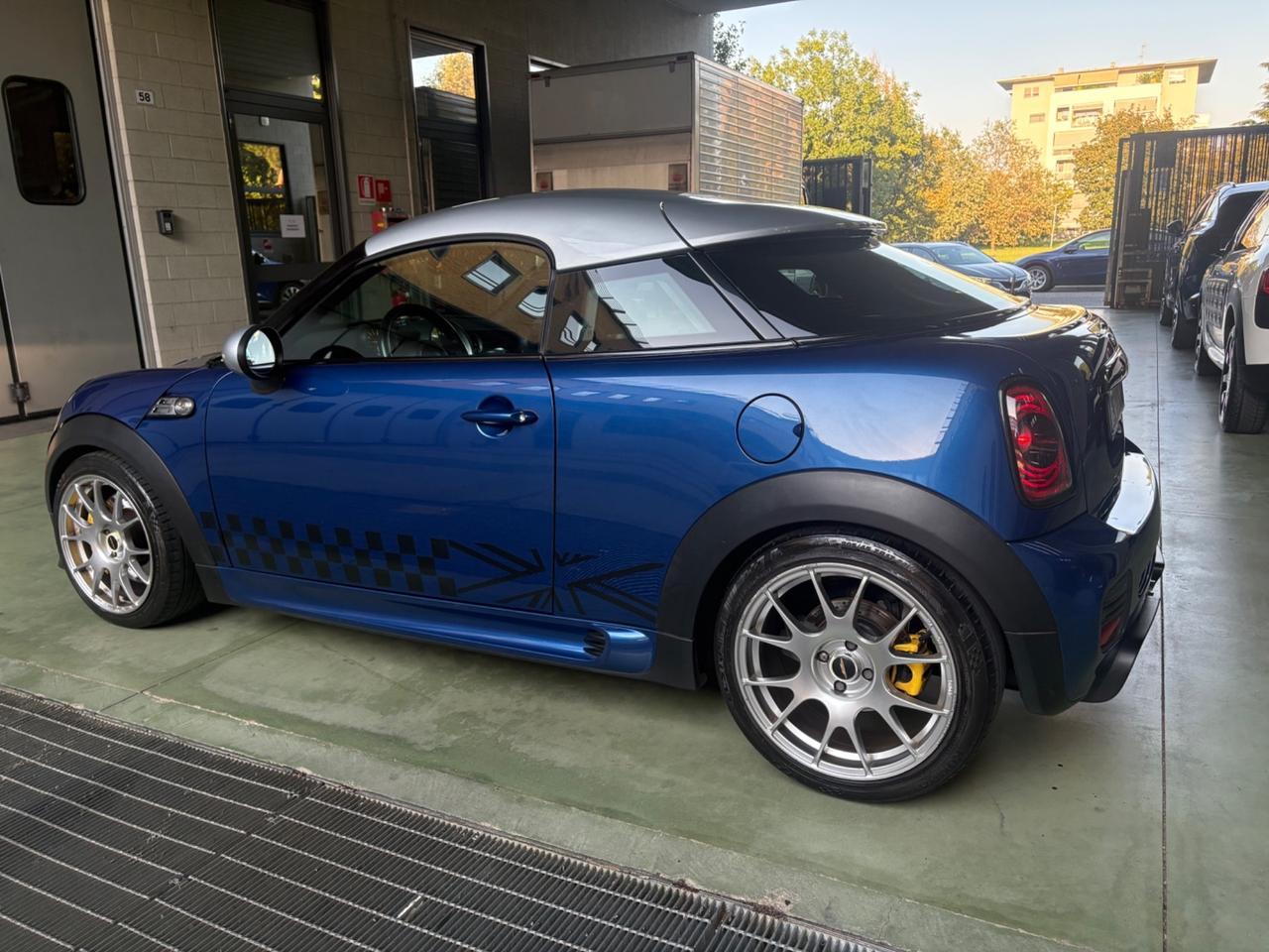 Mini Cooper Coupe 1.6 Coupé Allestimento John Works.